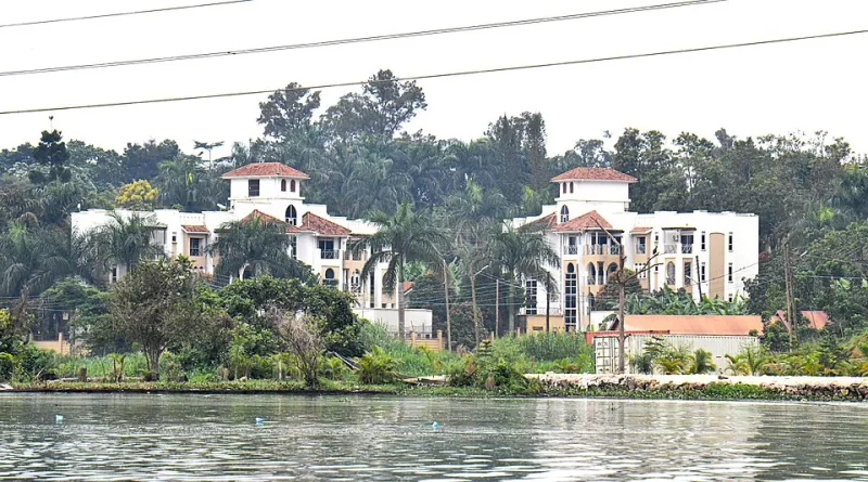 Priced to Perform: The Market Forces That Give Lakeview Waterfront Homes a Lasting Resale Edge