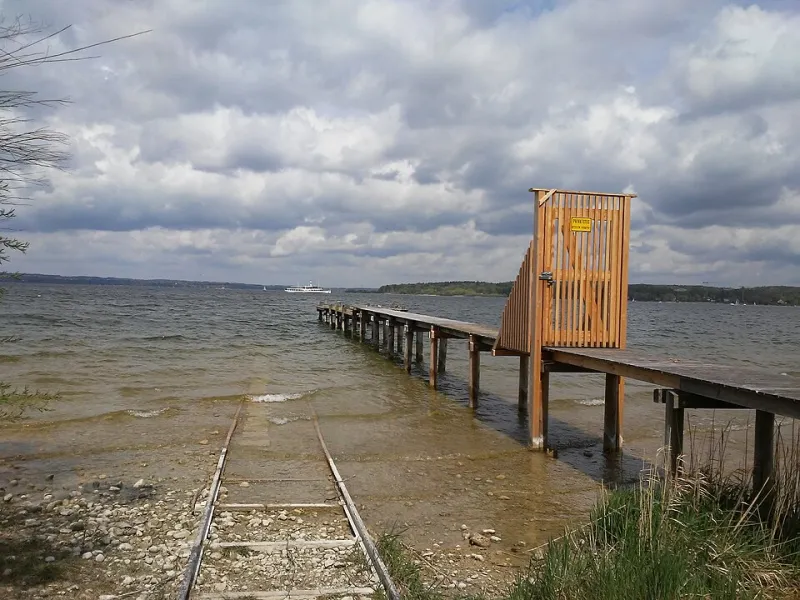 Where the Water Meets the Property Line: A Lakeview Resident's Guide to Waterfront Rights and Shared Access