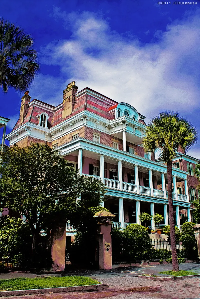 From Personal Retreat to Revenue Stream: The Case for Lakeview Waterfront Vacation Rentals
